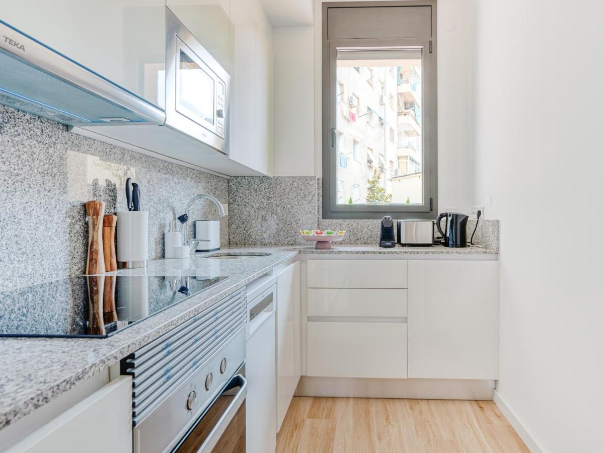 Limehome Barcelona Carrer De Besalu 90 - Estancia Temporal Eksteriør billede
