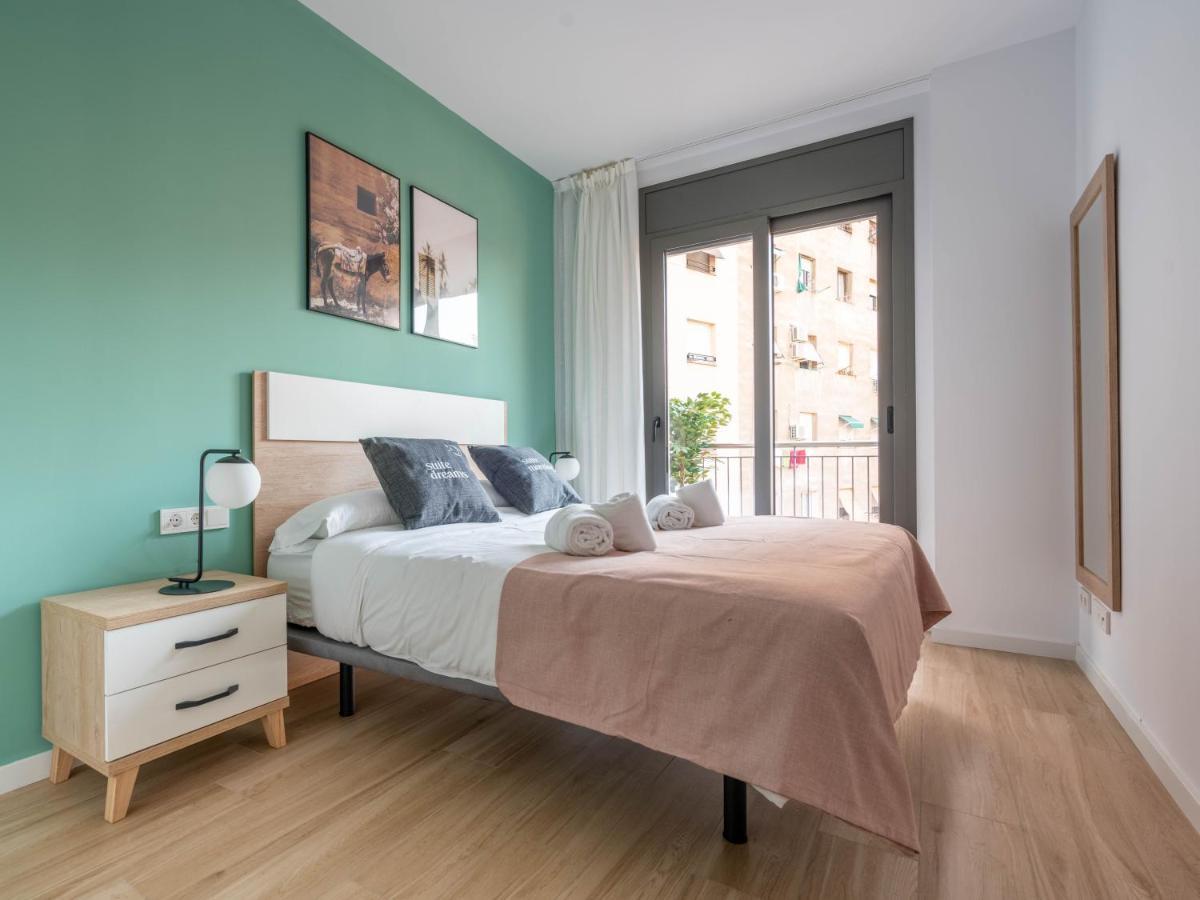 Limehome Barcelona Carrer De Besalu 90 - Estancia Temporal Eksteriør billede